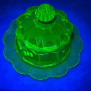 Mosser Glass Vaseline Cherry And Cable Pattern Covered Round Butter Dish GLOWS!